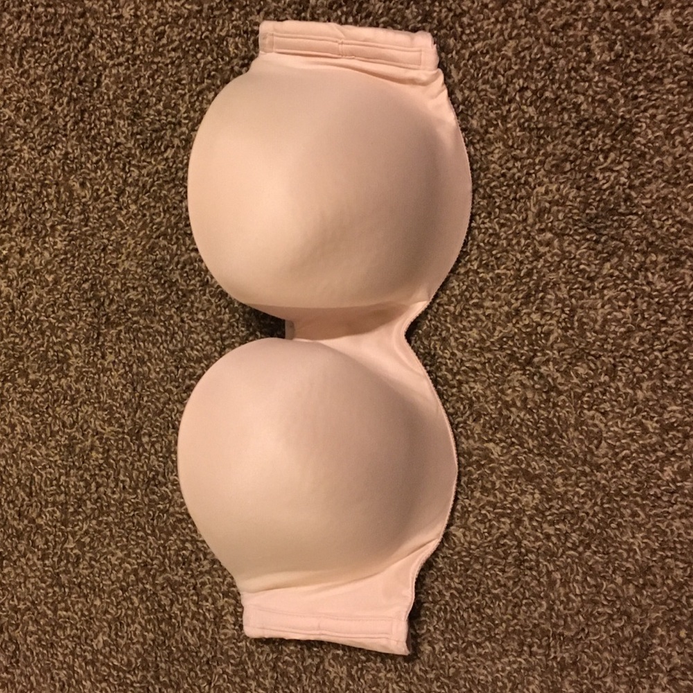 Blush Victoria Secret Bra